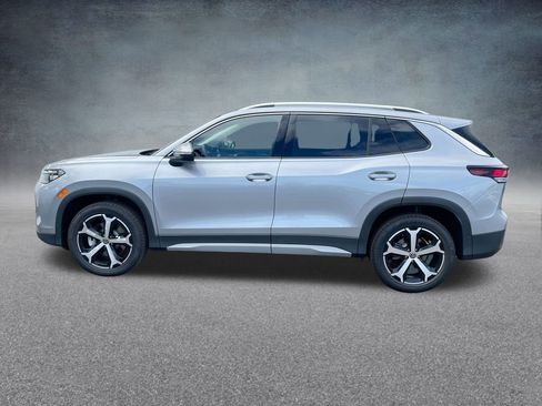 New 2025 Volkswagen Tiguan SE image 28