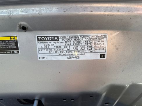 Used 2022 Toyota RAV4 XLE image 27