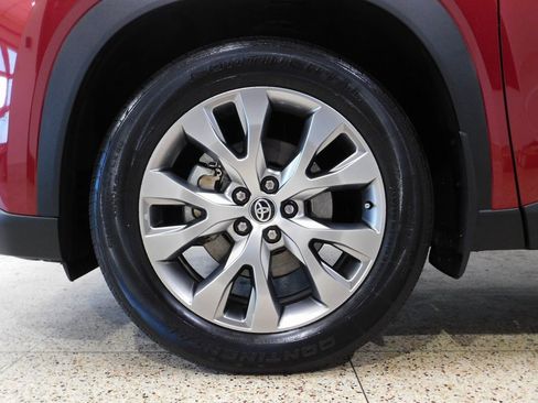 Used 2024 Toyota Grand Highlander Limited image 23