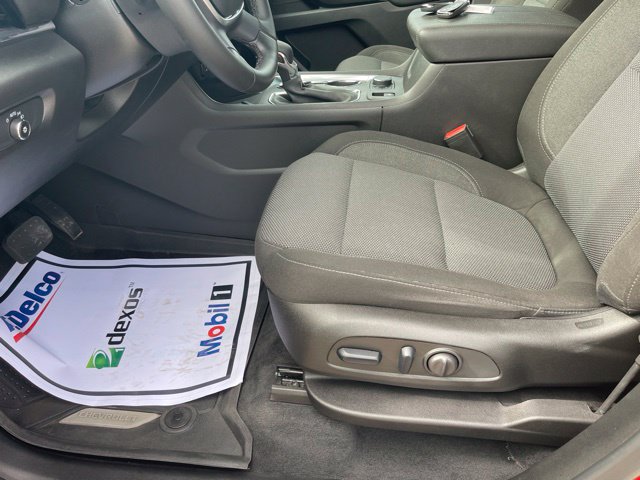 Used 2023 Chevrolet Traverse LT FWD image 5