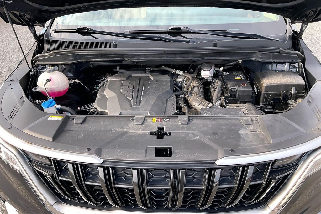 Used 2024 Kia Carnival EX FWD image 35