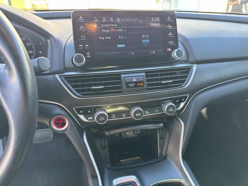 Used 2022 Honda Accord Touring image 24