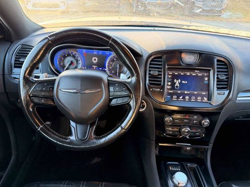 Used 2021 Chrysler 300 S image 17