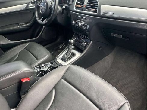 Used 2018 Audi Q3 2.0T Premium w/ Convenience Package AWD/4WD image 9