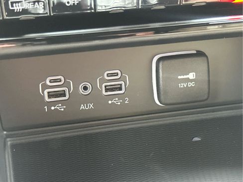 New 2025 Jeep Grand Cherokee Limited w/ Luxury Tech Group II image 50