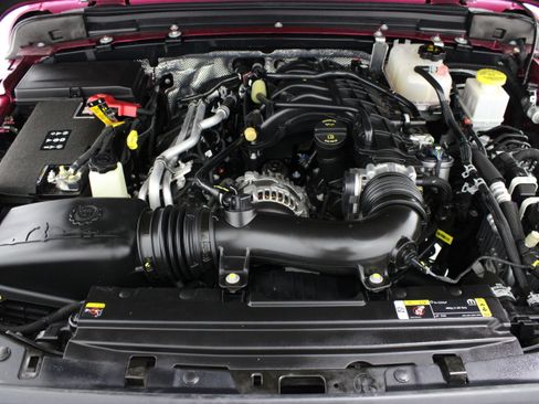 Used 2024 Jeep Gladiator Sport AWD/4WD image 38