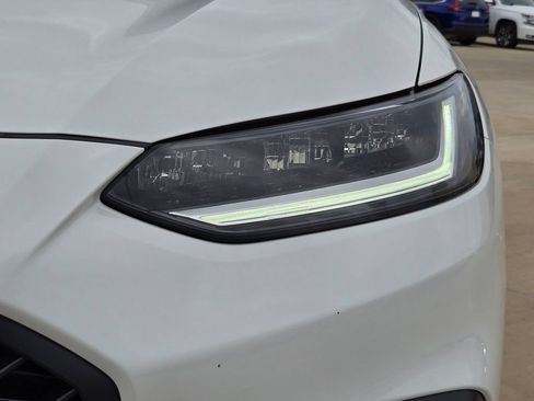 Certified 2025 Honda HR-V Sport image 29