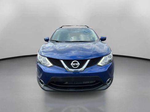 Used 2017 Nissan Rogue Sport SV w/ SV All-Weather Package AWD/4WD image 3