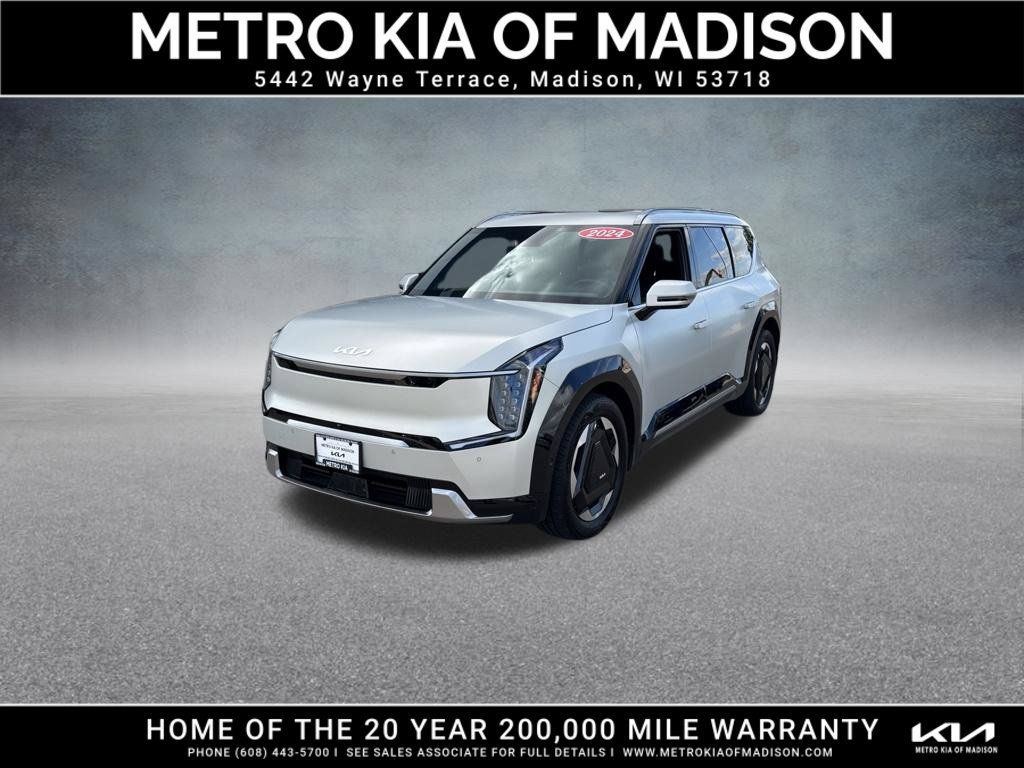 Used 2024 Kia EV9 Land AWD/4WD image 1