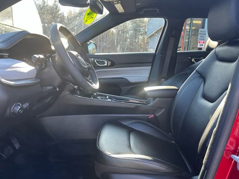 Used 2026 Jeep Compass Limited image 20