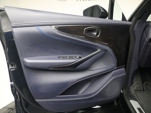 Used 2025 Aston Martin DBX 707 AWD/4WD image 16