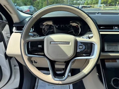 Used 2022 Land Rover Range Rover Velar R-Dynamic S AWD/4WD image 14