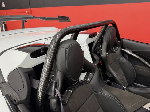 Used 2016 Chevrolet Corvette Z06 w/ 3LZ Preferred Equipment Group image 60