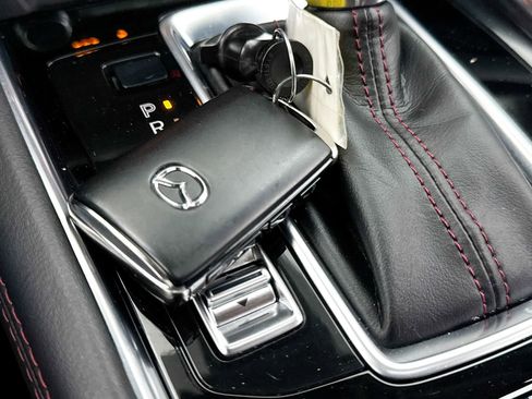 Used 2025 MAZDA CX-5 Carbon Edition image 39