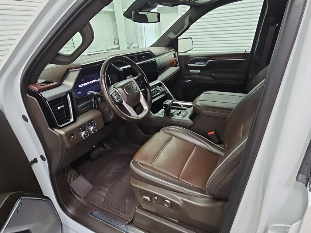Certified 2025 GMC Sierra 1500 Denali AWD/4WD image 11