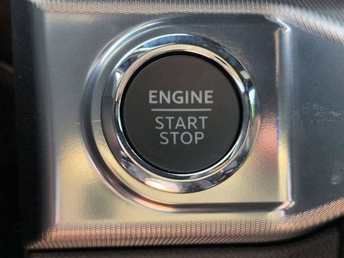 Used 2025 Ford F150 Lariat w/ Equipment Group 501A Mid AWD/4WD image 37