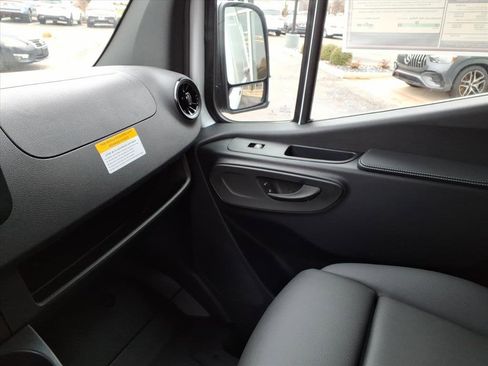 New 2026 Mercedes-Benz Sprinter 2500 image 23