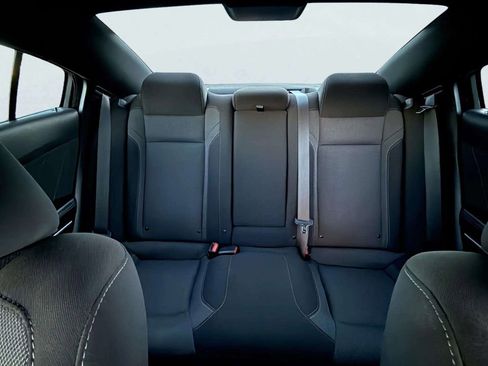 Used 2022 Dodge Charger SXT image 11
