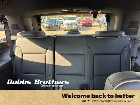Certified 2025 Chevrolet Tahoe Premier RWD image 33