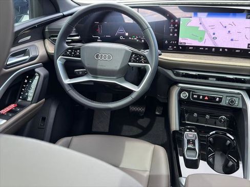 Certified 2025 Audi Q5 Premium Plus w/ Premium Plus AWD/4WD image 30