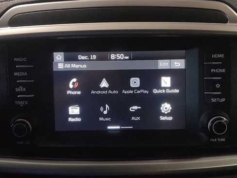 Used 2020 Kia Sorento LX image 25