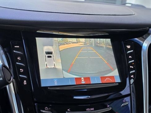 Used 2019 Cadillac Escalade Luxury RWD image 20