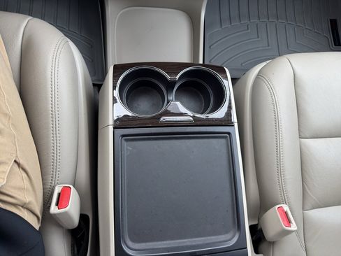 Used 2020 Toyota Sienna XLE image 17