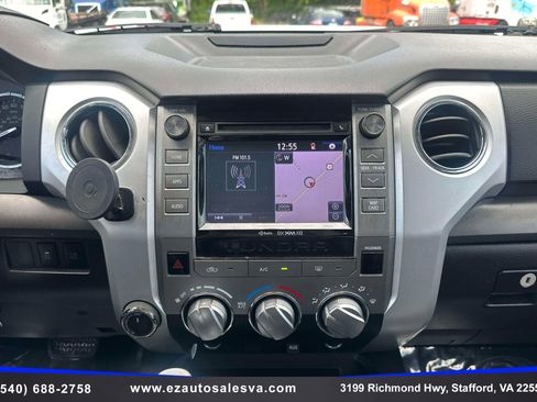 Used 2015 Toyota Tundra SR5 w/ SR5 Upgrade Package AWD/4WD image 29