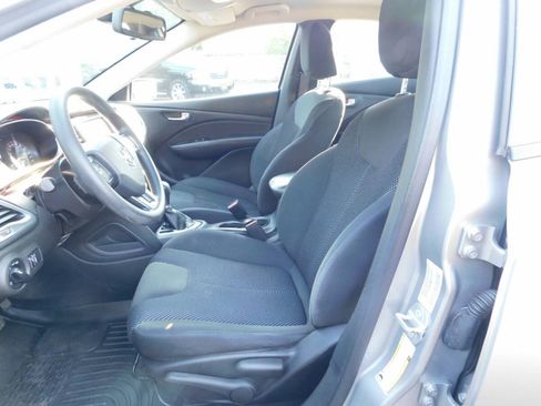 Used 2016 Dodge Dart SE w/ Convenience Group FWD image 6