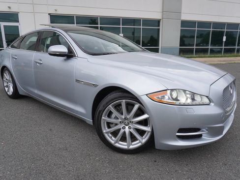 Used 2011 Jaguar XJ RWD image 1