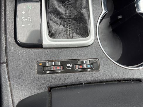 Used 2018 Toyota Highlander Limited image 15