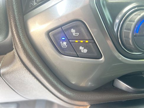 Used 2018 Chevrolet Silverado 1500 LTZ RWD image 21