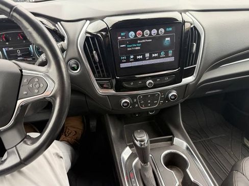 Used 2019 Chevrolet Traverse LT w/ LT Premium Package AWD/4WD image 22