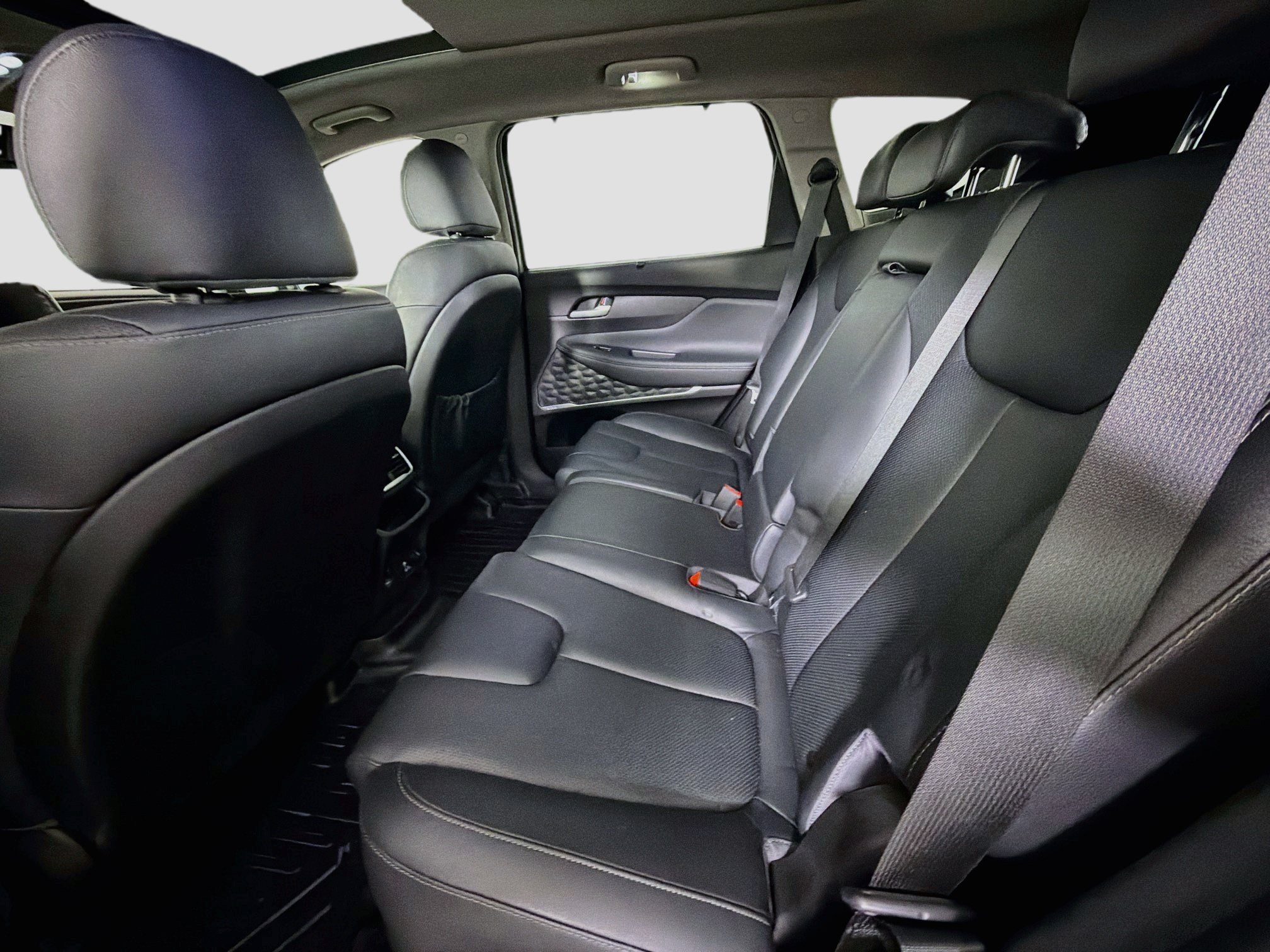 Used 2020 Hyundai Santa Fe Limited FWD image 27