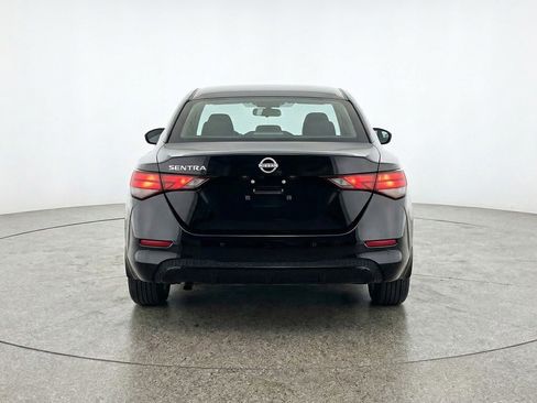 Used 2025 Nissan Sentra S image 7