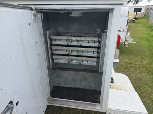 Used 2006 Ford F350 4x4 Regular Cab Super Duty image 19