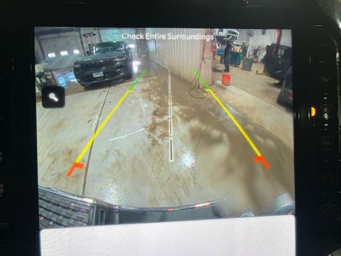 Used 2023 RAM 2500 Laramie AWD/4WD image 17