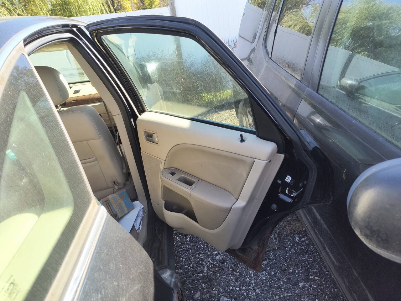 Used 2005 Ford Five Hundred Limited AWD/4WD image 27