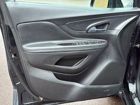 Used 2018 Buick Encore Sport Touring AWD/4WD image 17