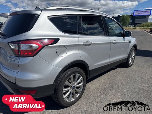 Used 2018 Ford Escape Titanium image 16