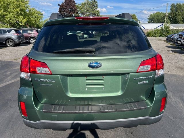 Used 2014 Subaru Outback 2.5i Limited w/ Moonroof Package AWD/4WD image 3