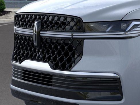 New 2025 Lincoln Navigator Reserve w/ Jet Appearance Package image 17