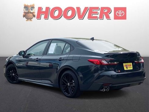 Used 2026 Toyota Camry SE w/ Convenience Package FWD image 5
