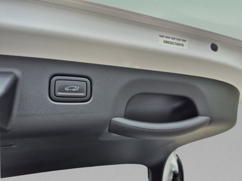 New 2026 Hyundai Kona Limited FWD image 10