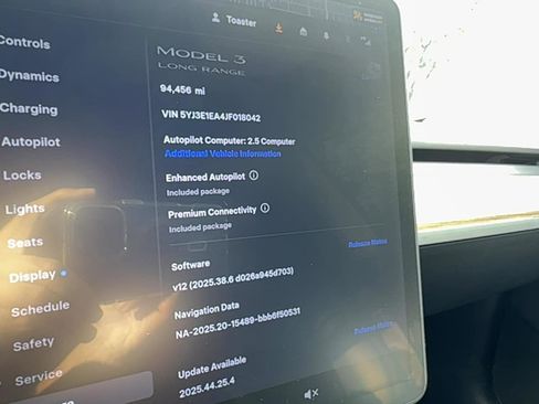 Used 2018 Tesla Model 3 Long Range image 12