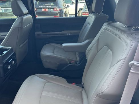 Used 2021 Ford Expedition Limited image 14