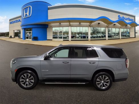 Used 2022 Chevrolet Tahoe LT w/ Luxury Package image 5