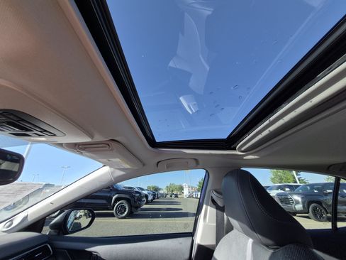 Used 2023 Toyota Camry XLE w/ Navigation Package FWD image 36