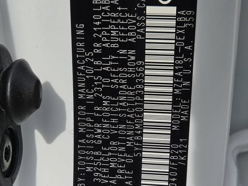 Used 2026 Toyota Corolla LE FWD image 30