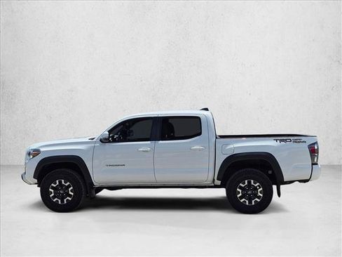 Used 2023 Toyota Tacoma TRD Off-Road w/ Technology Package RWD image 8